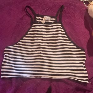 Divided crop tank top